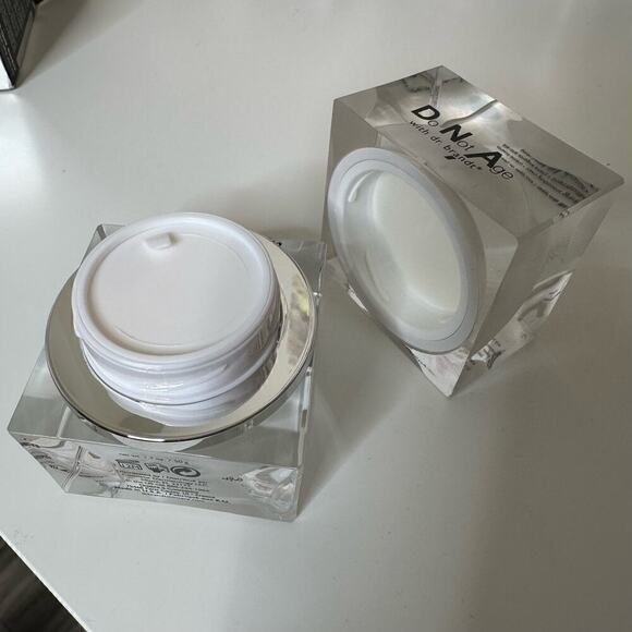 New in Box DNA Age Time Defying Cream Dr. Brandt Do Not Age 1.7oz 50g - Picture 5 of 7